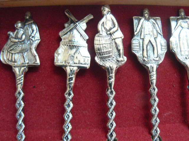 12 PIECE DESERT SPOONS AND FORKS MADE IN HOLAND ORIGINAL BOX