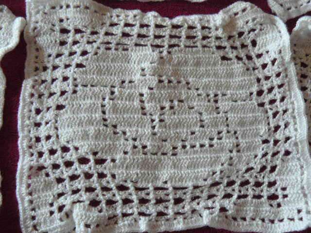 VINTAGE COTTON HAND CROCHETED SQUARES X 24 MORE OR LESS 19 X 20 CM