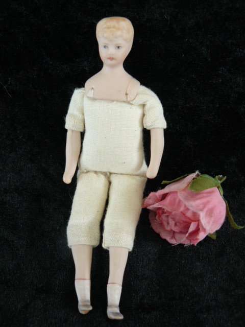 VINTAGE PORCELAIN DOLL HAND MADE WITH SOFT BODY