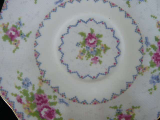 ROYAL ALBERT PLATE