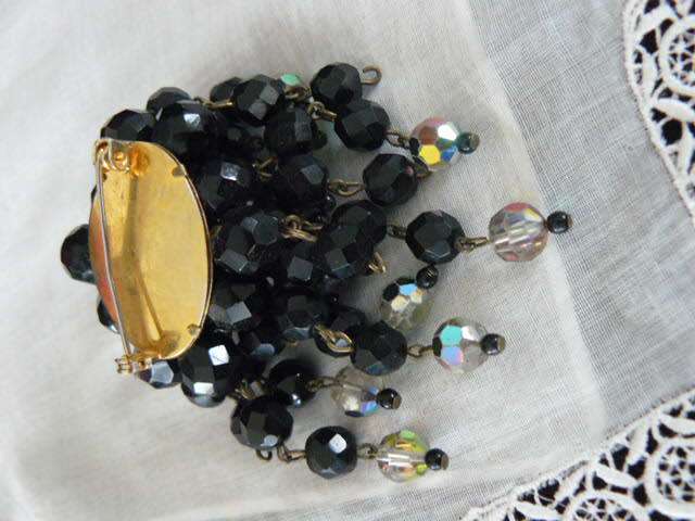 CLUSTER BROOCH BLING AND BLACK
