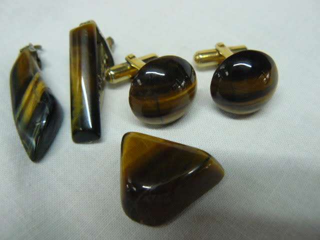 TIGERS EYE CUFF LINKS, TYE CLIP, PENDANT AND GOOD LUCK TIGERS EYE STONE
