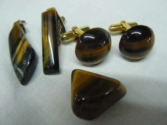 TIGERS EYE CUFF LINKS, TYE CLIP, PENDANT AND GOOD LUCK TIGERS EYE STONE