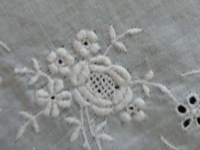 COTTON VINTAGE HANKIE