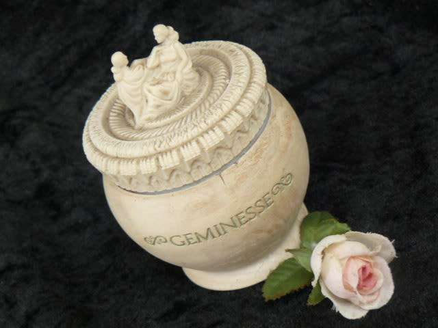 COSMETIC JAR GEMINESSE
