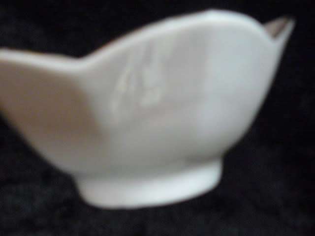 SMALL PORCELAIN DISH
