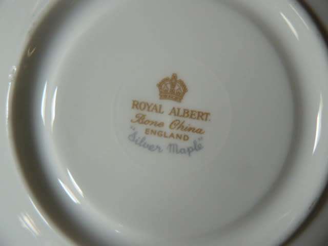 ROYAL ALBERT SOUCERS X 2 SILER MAPLE WITH GOLD RIM