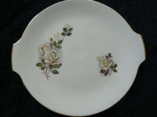 CAKE PLATE SA GOLD RIM 27 CM