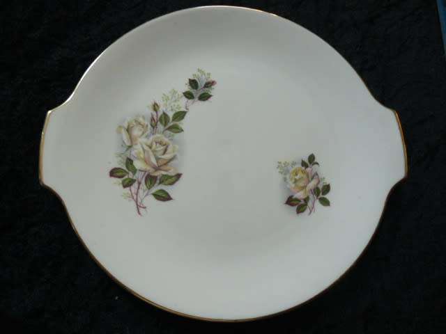 CAKE PLATE SA GOLD RIM 27 CM