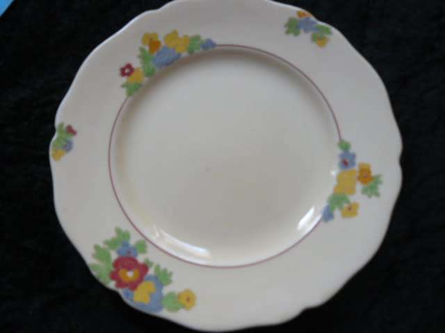 ROYAL DOULTON PLATE21.5 CM
