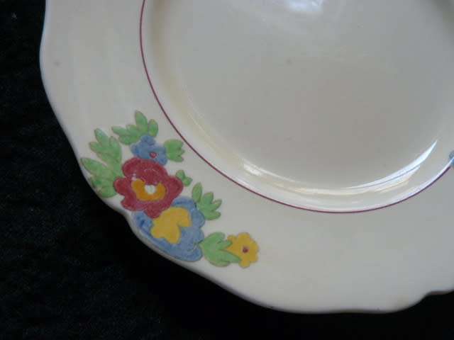 ROYAL DOULTON PLATE21.5 CM