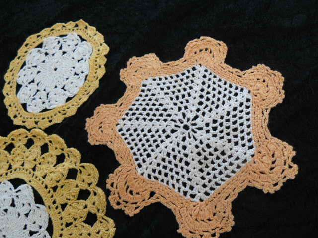 HAND CROCHETED COTTON DOILIES LARGEST 30 CM DIAMETER
