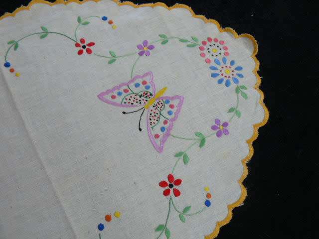 TRAY CLOTH VINTAGE COTTON EMBROIDERED LOVELY