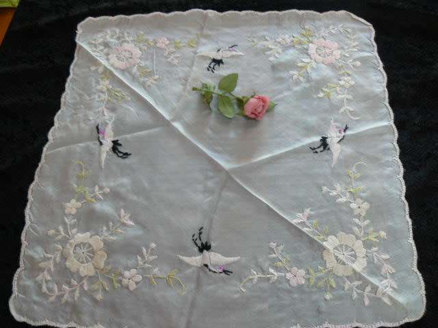 100 % PURE SILK VINTAGE HANKIE EMBROIDERED