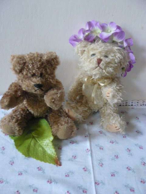 TEDDY BEARS X 2