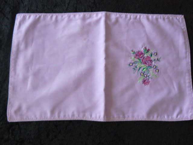 EMBROYDERED COTTON DOUBLE THICK TRAY CLOTH AND HALF APRON