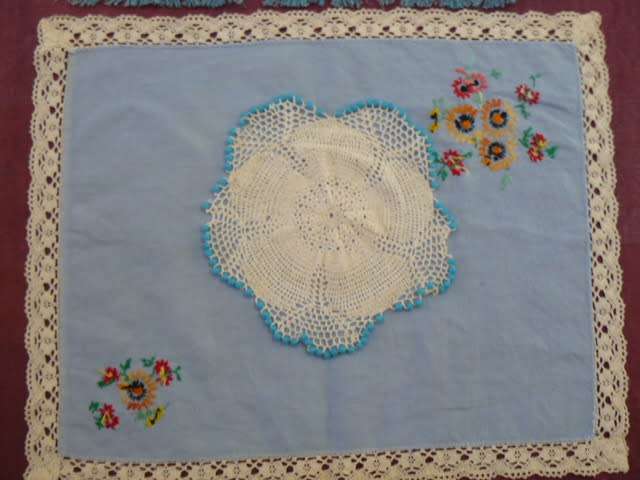 2 X VINTAGE COTTON EMBROYDERED TRAY CLOTHS AND ONE JUG COVER