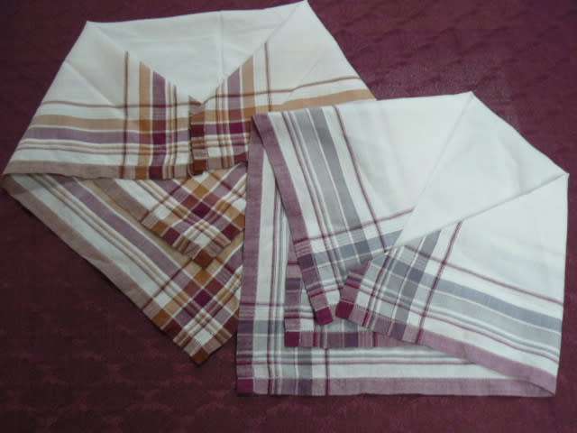 VINTAGE COTTON MENS HANKIES X 2