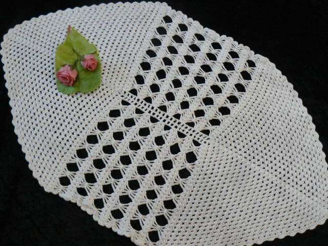 VINTAGE COTTON COFFEE TABLE CLOTH