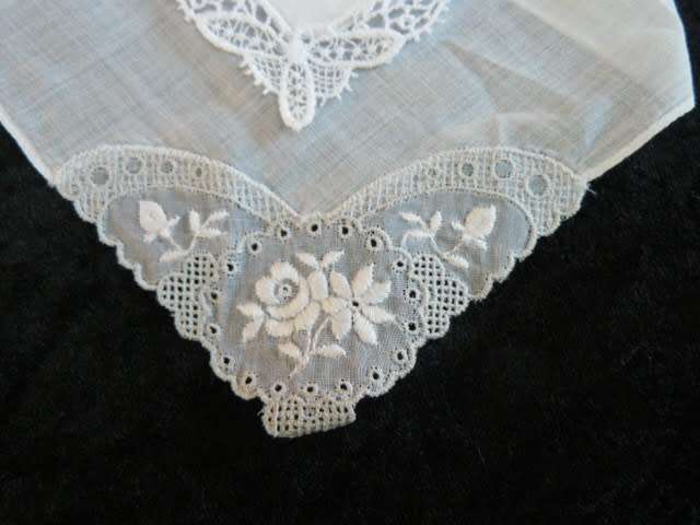 VINTAGE COTTON HANKIE EMBROYDERED X 2