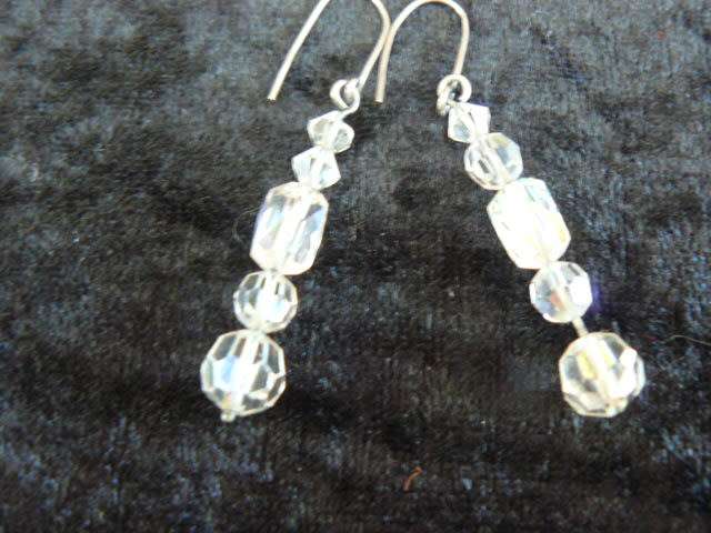 FASHION CRYSTAL STYLE EARRINGS