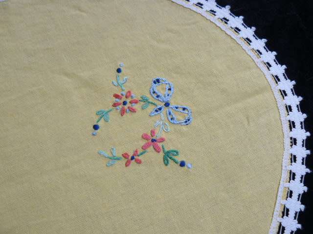 INTAGE COTTON HAND MBROIDERED YELLOW TRAY CLOTH