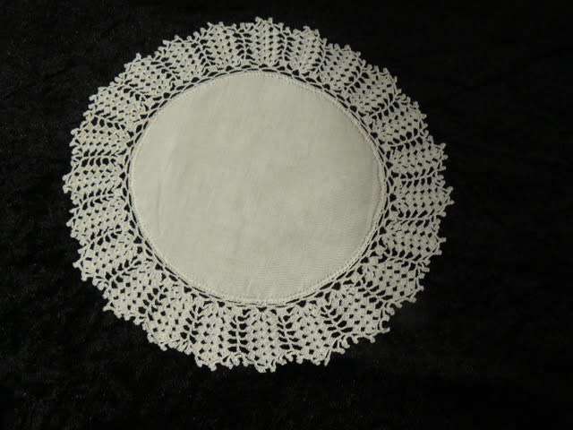 VINTAGE JUG COVER COTTON WITH HAND CROCHETED BORDER 21CM