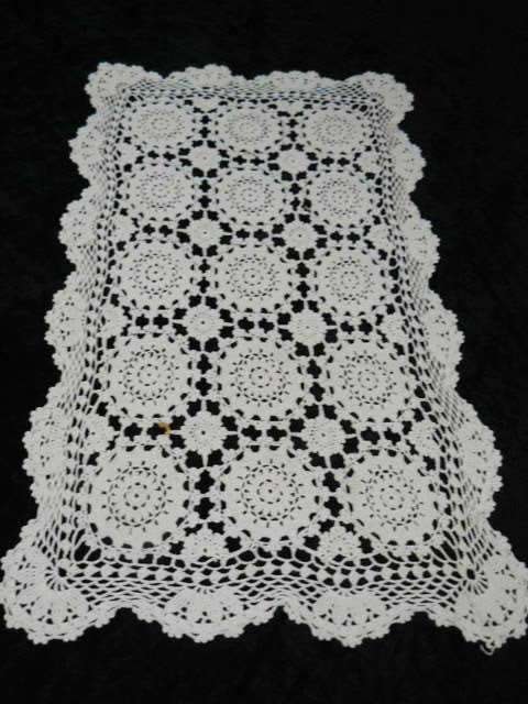 VINTAGE COTTON EMBROIDERED TRAY CLOTH