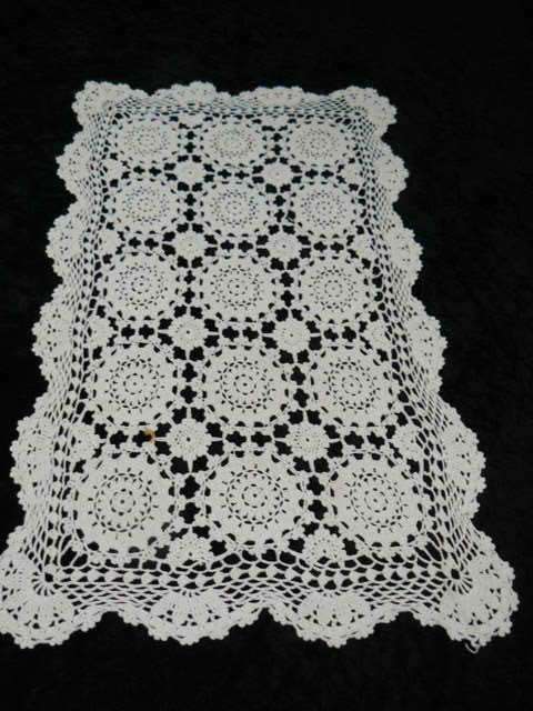 VINTAGE COTTON EMBROIDERED TRAY CLOTH