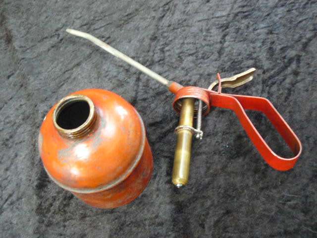 VINTAGE GROZ OIL CAN