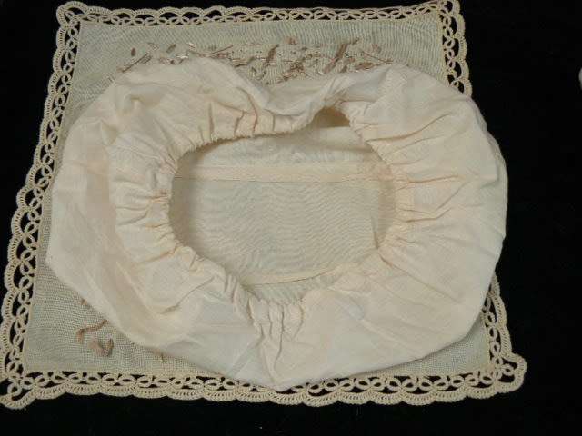 THE MOST STUNNING HAND EMBROIDERED VINTAGE COTTON ST SIZE TISSUE BOX COVER CREAM