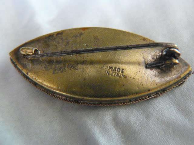 STUNNING ITALIAN MICRO MASAIC BROOCH STAMPED ITALY