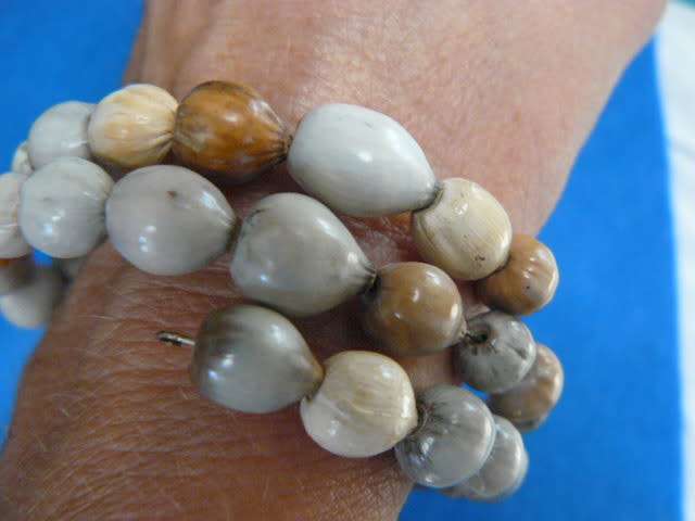 SHELL FASHION BRACELET