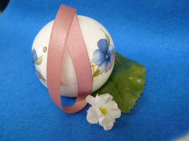 TAURUS PORCELAIN CERAMIC POT PORRIE HILDER