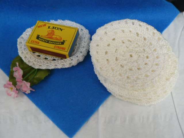 6 HAND CROCHETED COASTRS
