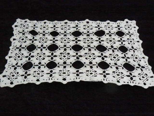 VINTAGE COTTON DOILIE