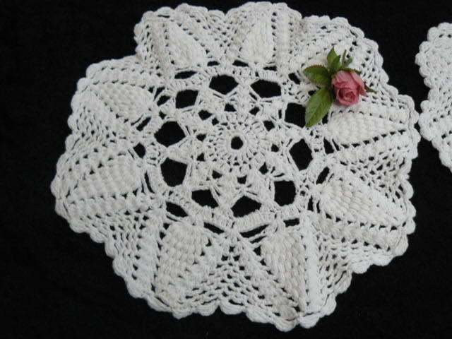 VINTAGE HAND CROCHETD DOILIES