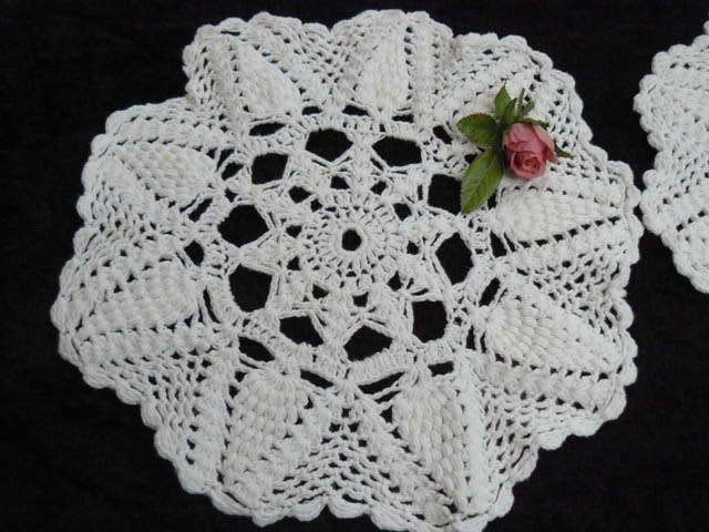 VINTAGE HAND CROCHETD DOILIES
