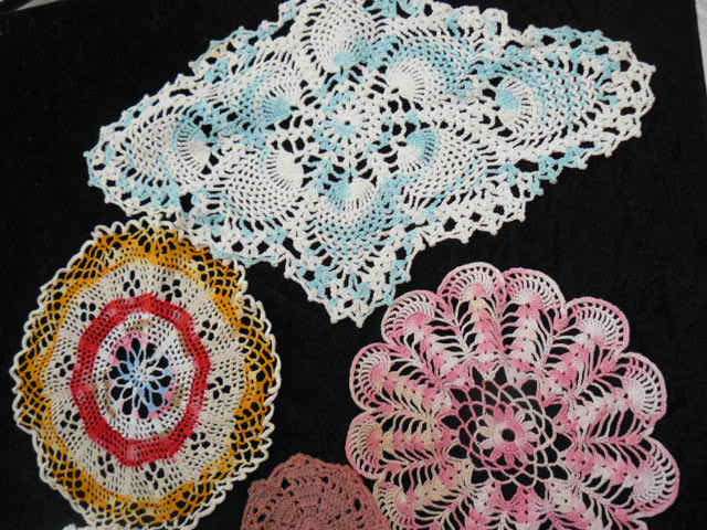 VINTAGE HAND CROCHETED DOILIES  LUCKY DIP LARGEST 29 CM