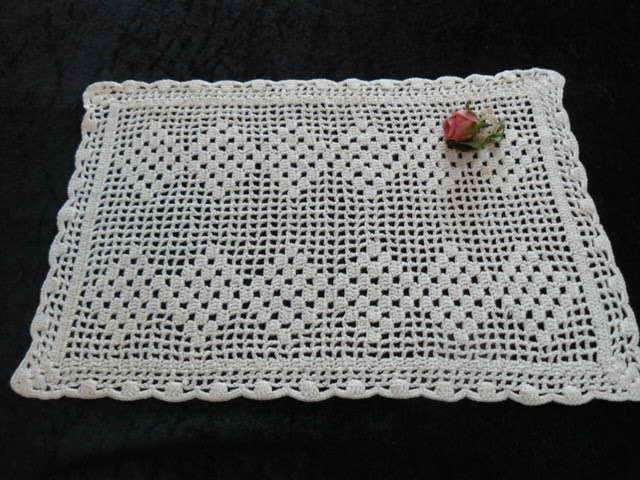 VINTAGE COTTON TRAY CLOTH