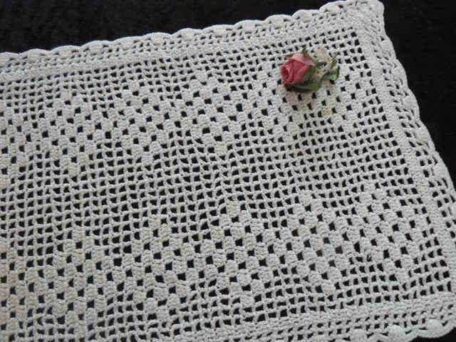 VINTAGE COTTON TRAY CLOTH