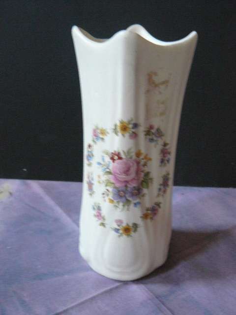 CERAMIC VASE