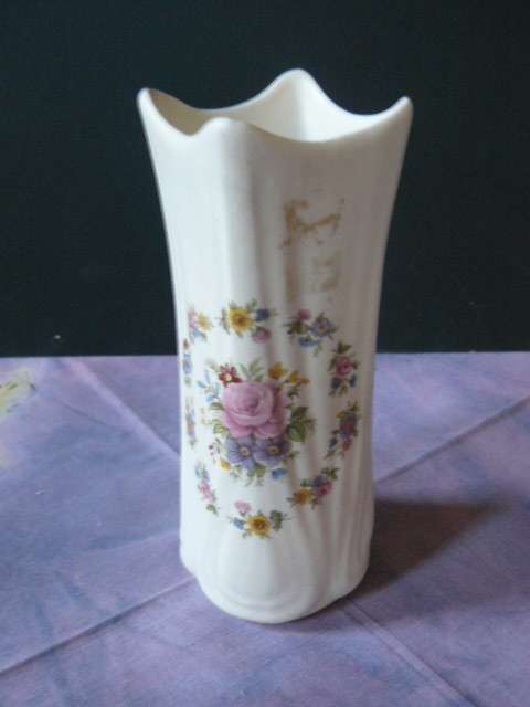 CERAMIC VASE