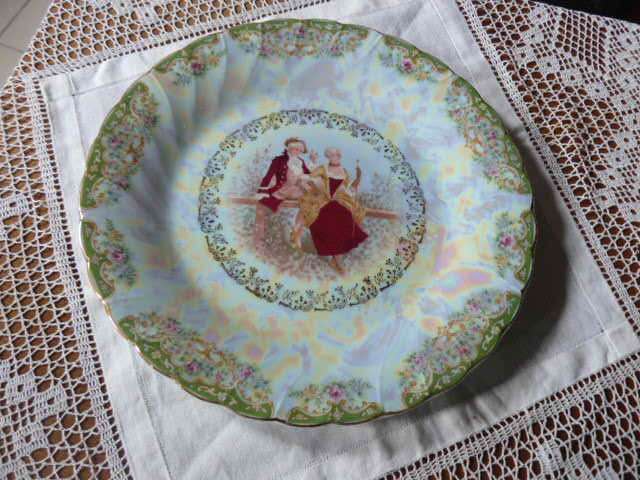LARGE PORCELAIN ROMANTIC SCENCE PLATE FROM JAPAN WITH MOTHER  OF PEARL PRETTY !!!