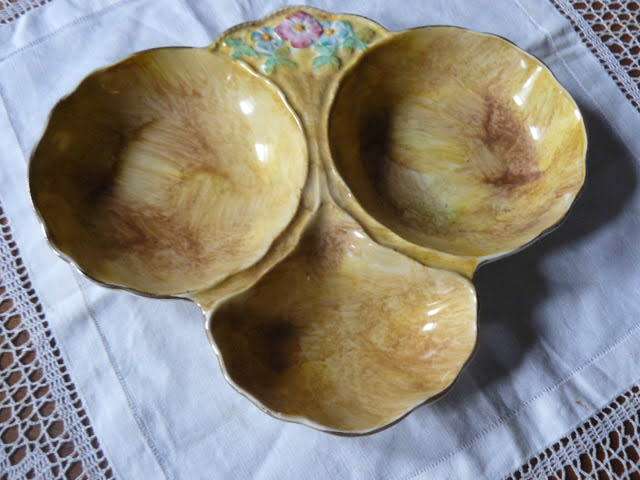 SNACK DISH PORCELAIN