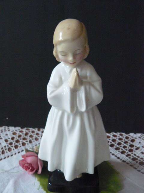 ROYAL DOULTON BED TIME ANGEL