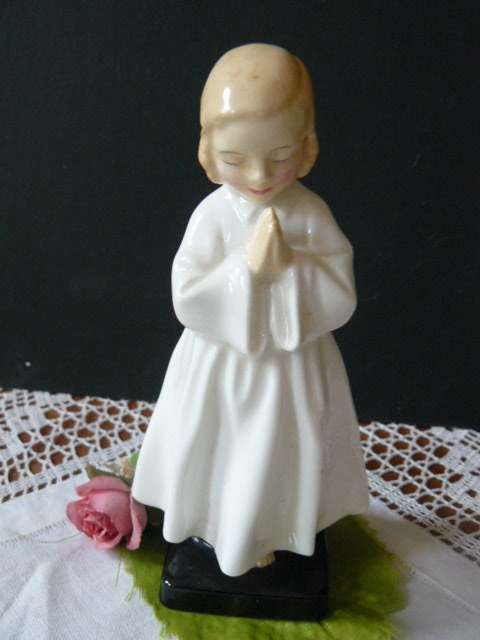 ROYAL DOULTON BED TIME ANGEL