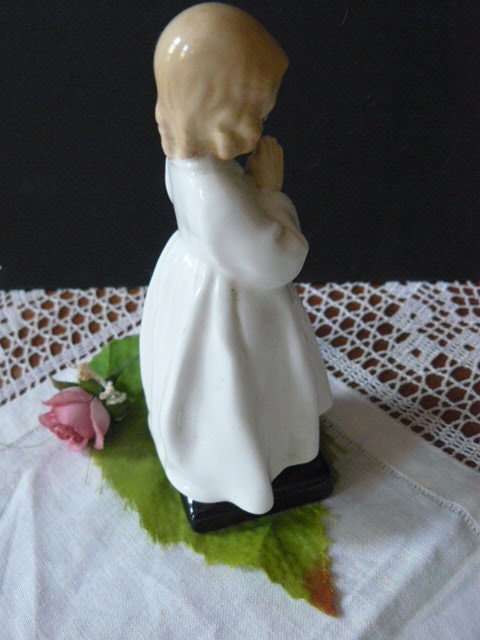 ROYAL DOULTON BED TIME ANGEL
