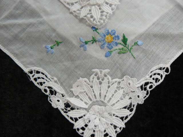 VINTAGE EMBROYDERED COTTON HANKIES X3 SWITZERLAND