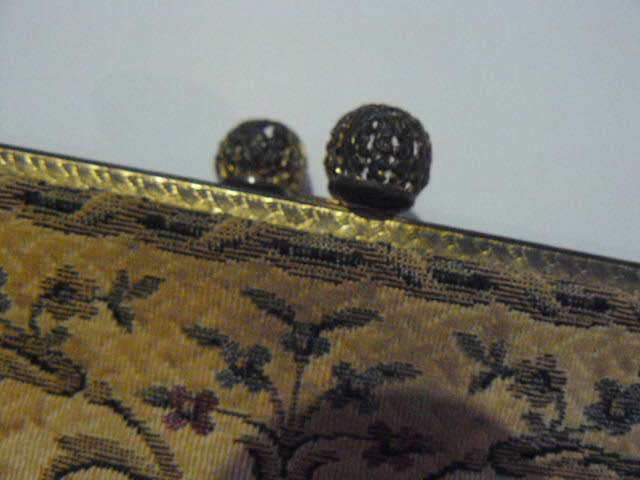 PETIT POINT VINTAGE TAPESTRIE BAG STUNNING WITH BLACK GLOVES